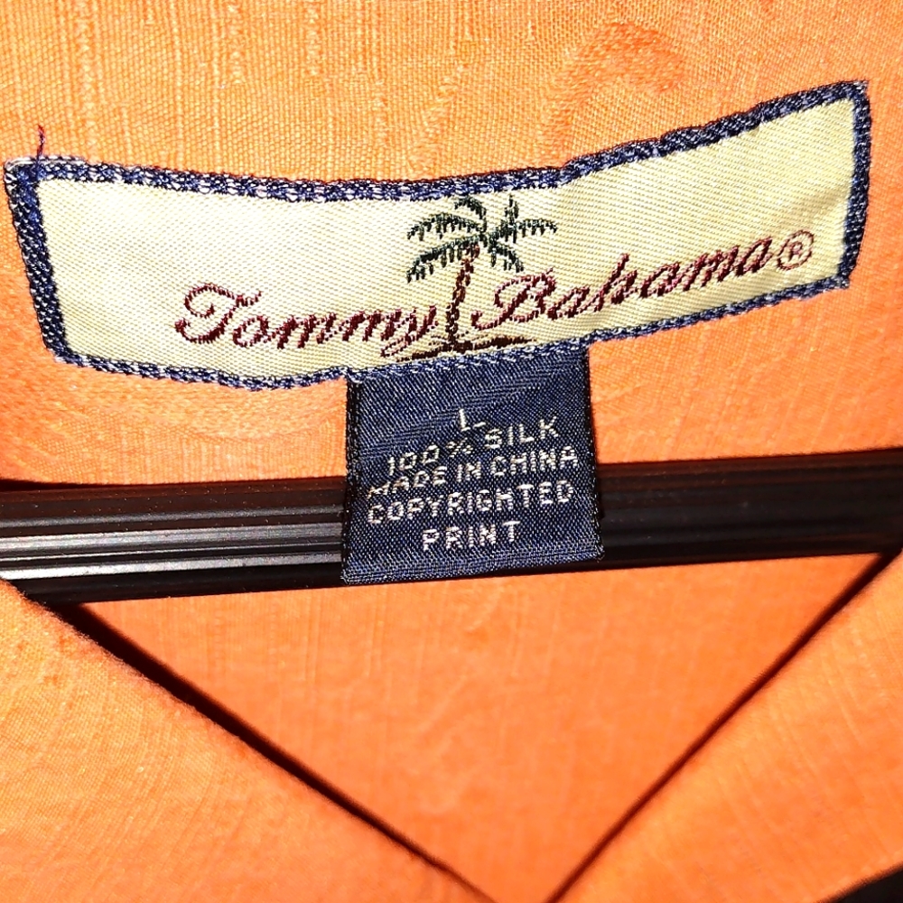 Tommy Bahama. Large. 100% Silk. Black Floral and Swordfish design